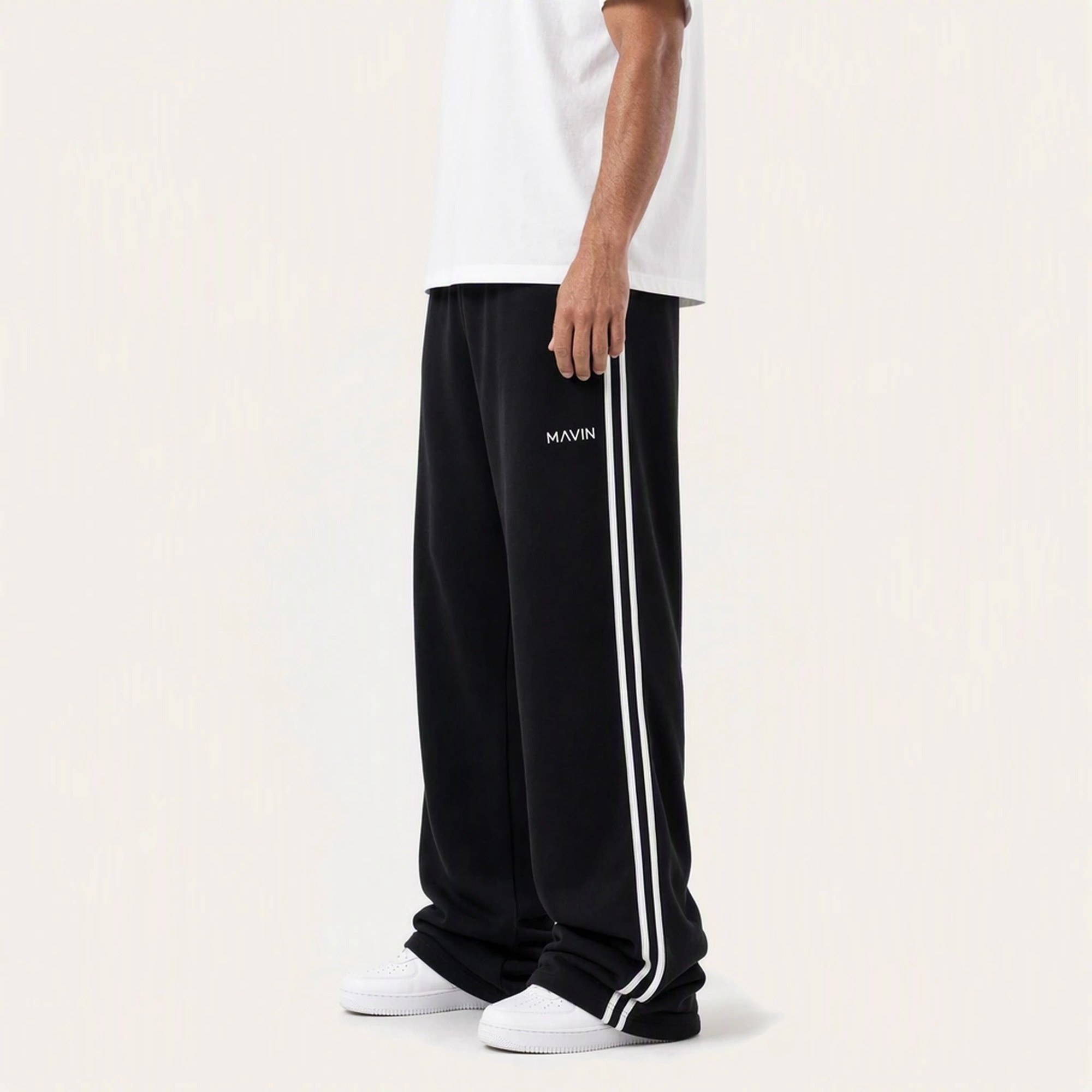 Essential Stripe Sweatpants