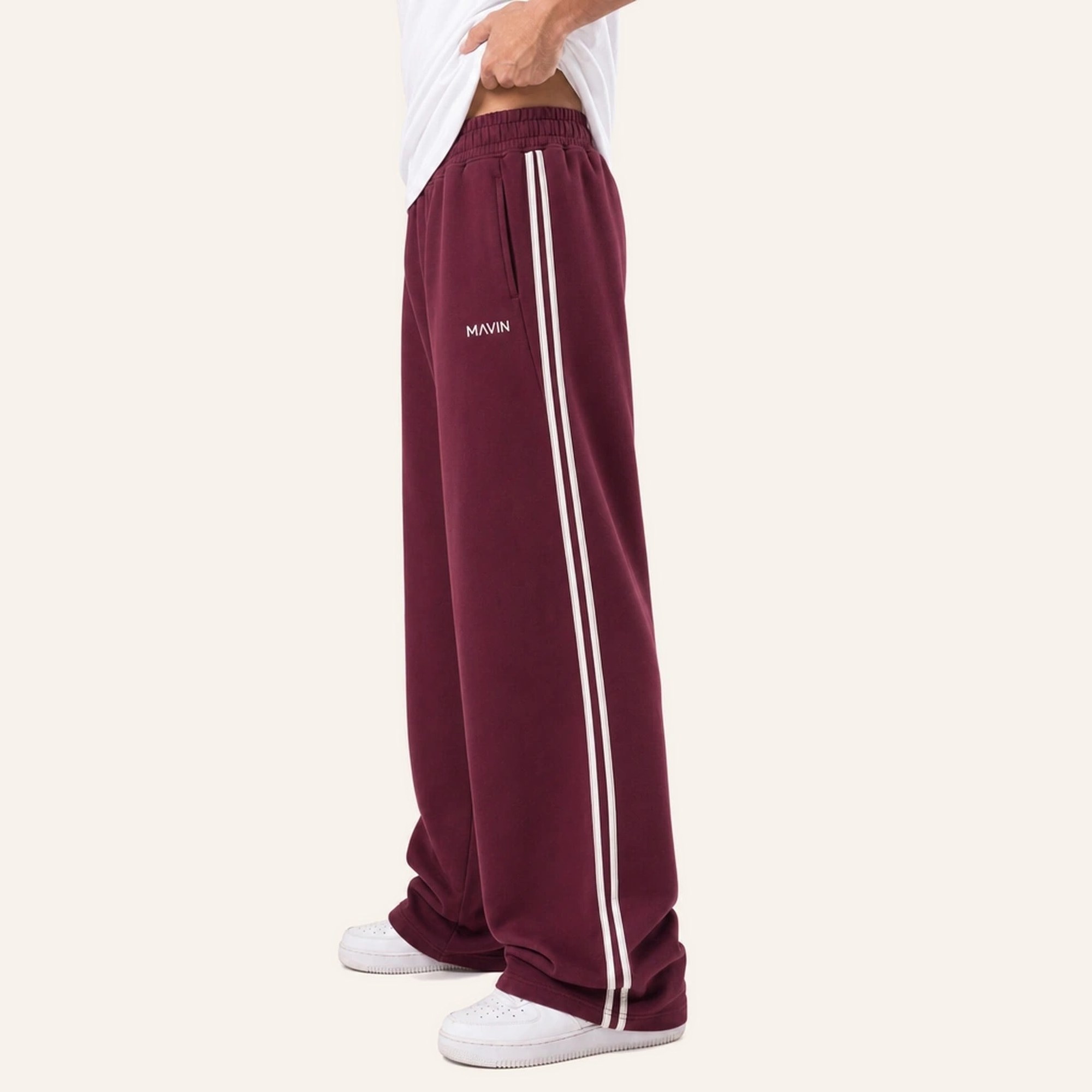 Essential Stripe Sweatpants