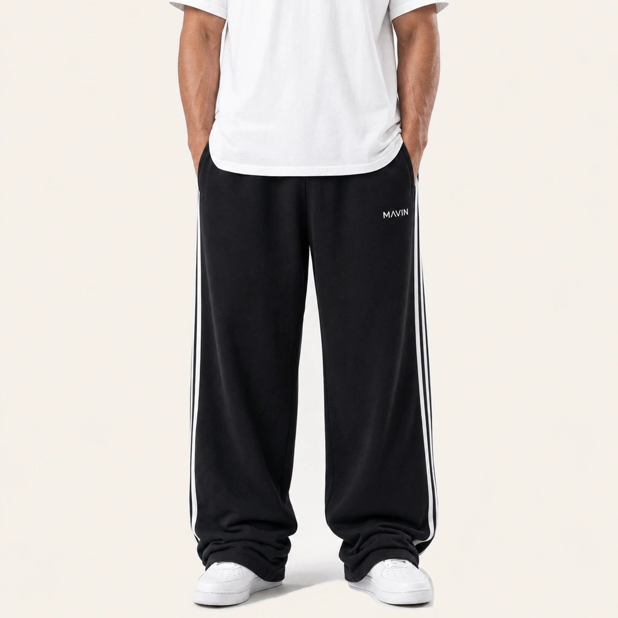 Essential Stripe Sweatpants