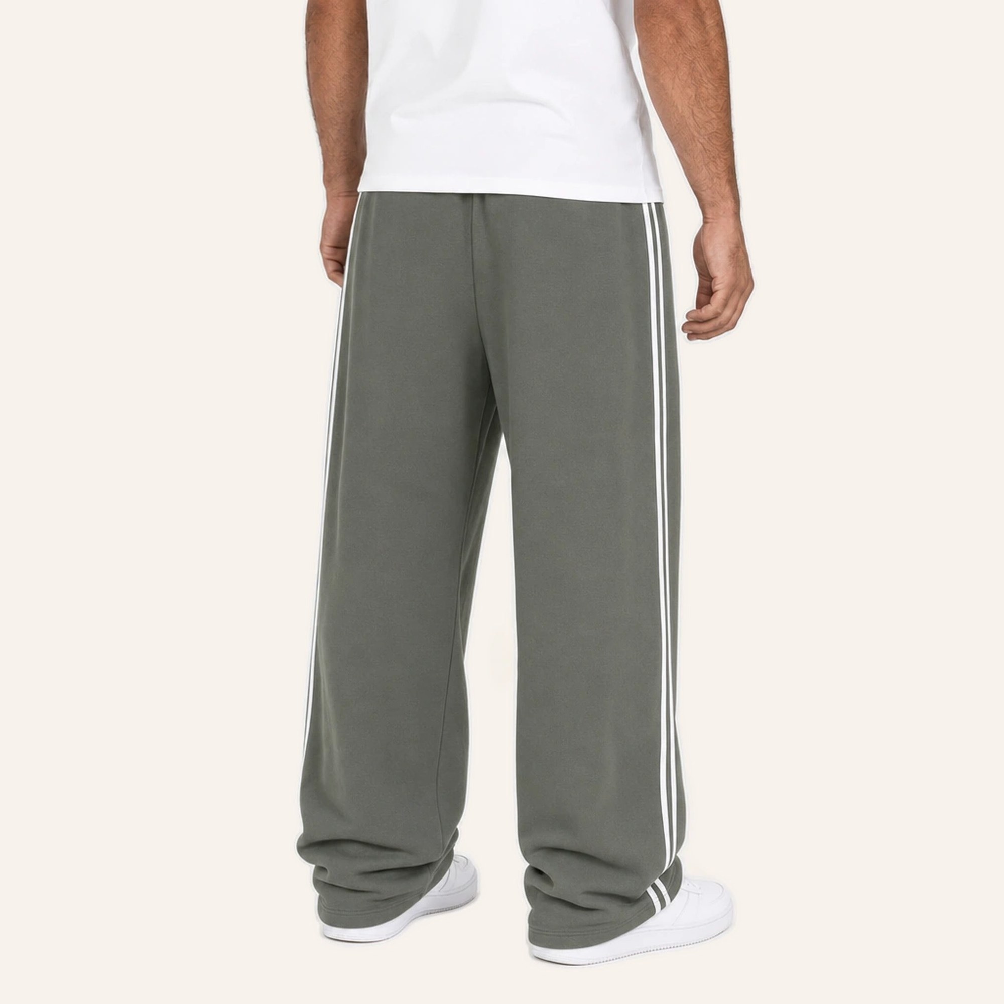 Essential Stripe Sweatpants